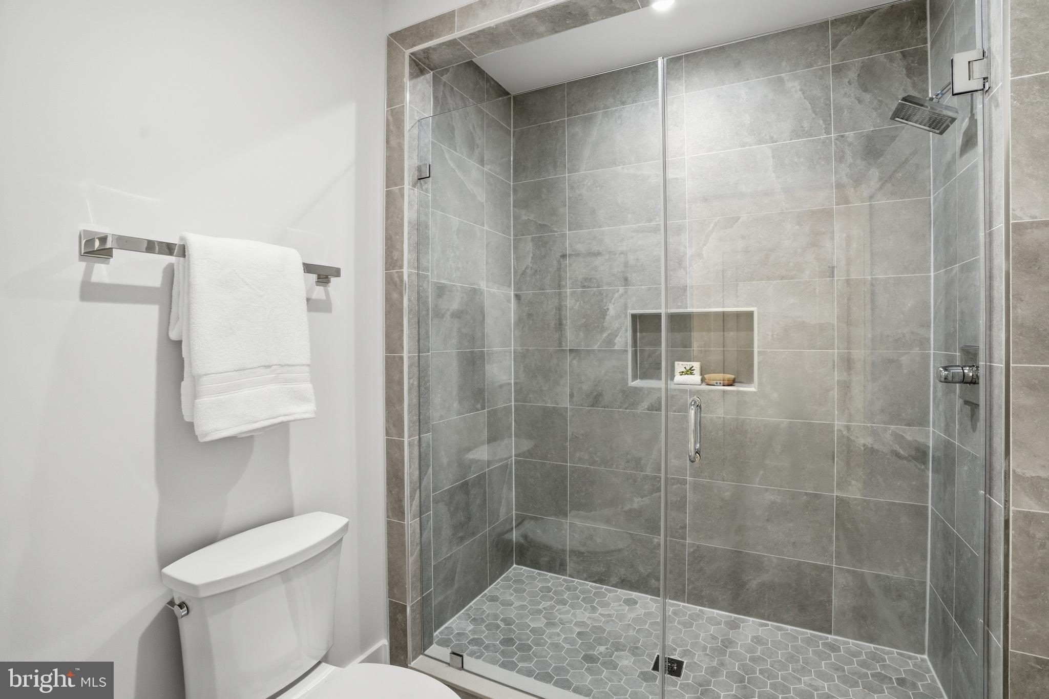 PIMMIT HILLS - Residential