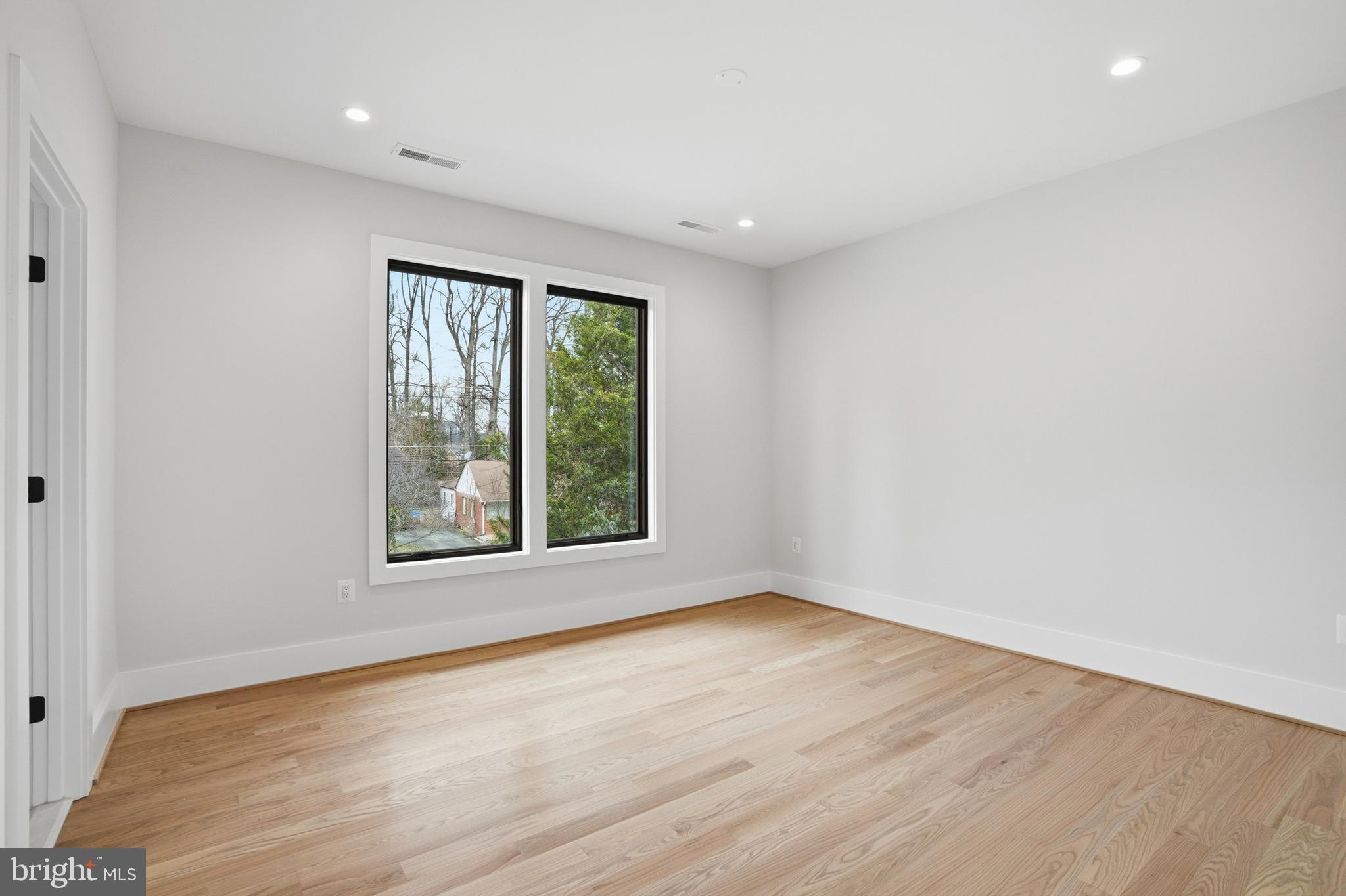 PIMMIT HILLS - Residential