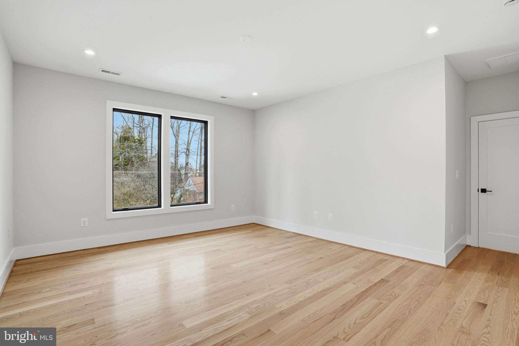 PIMMIT HILLS - Residential