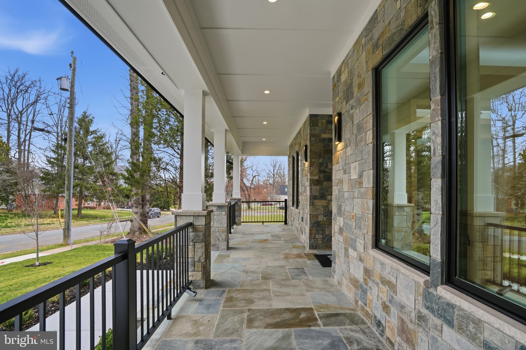 PIMMIT HILLS - Residential