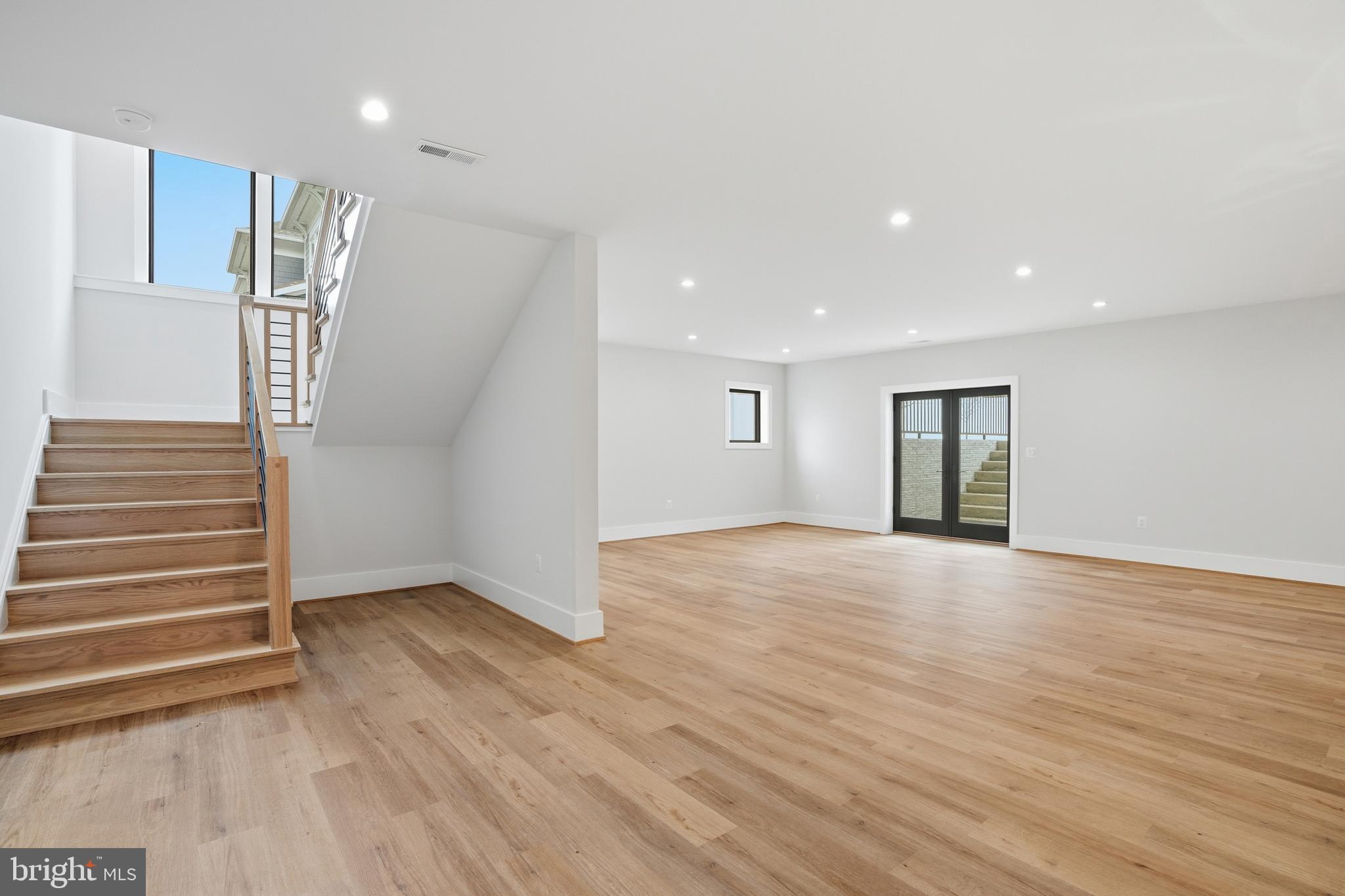 PIMMIT HILLS - Residential