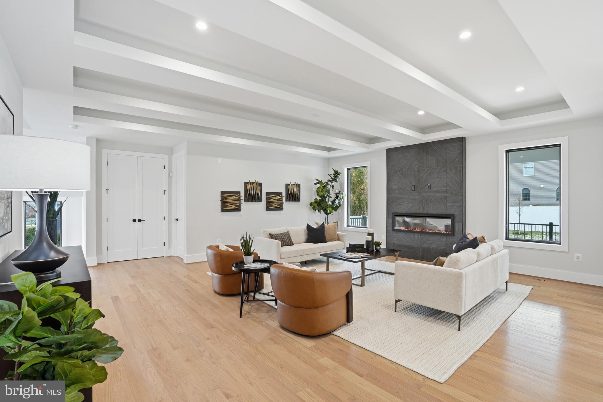 PIMMIT HILLS - Residential