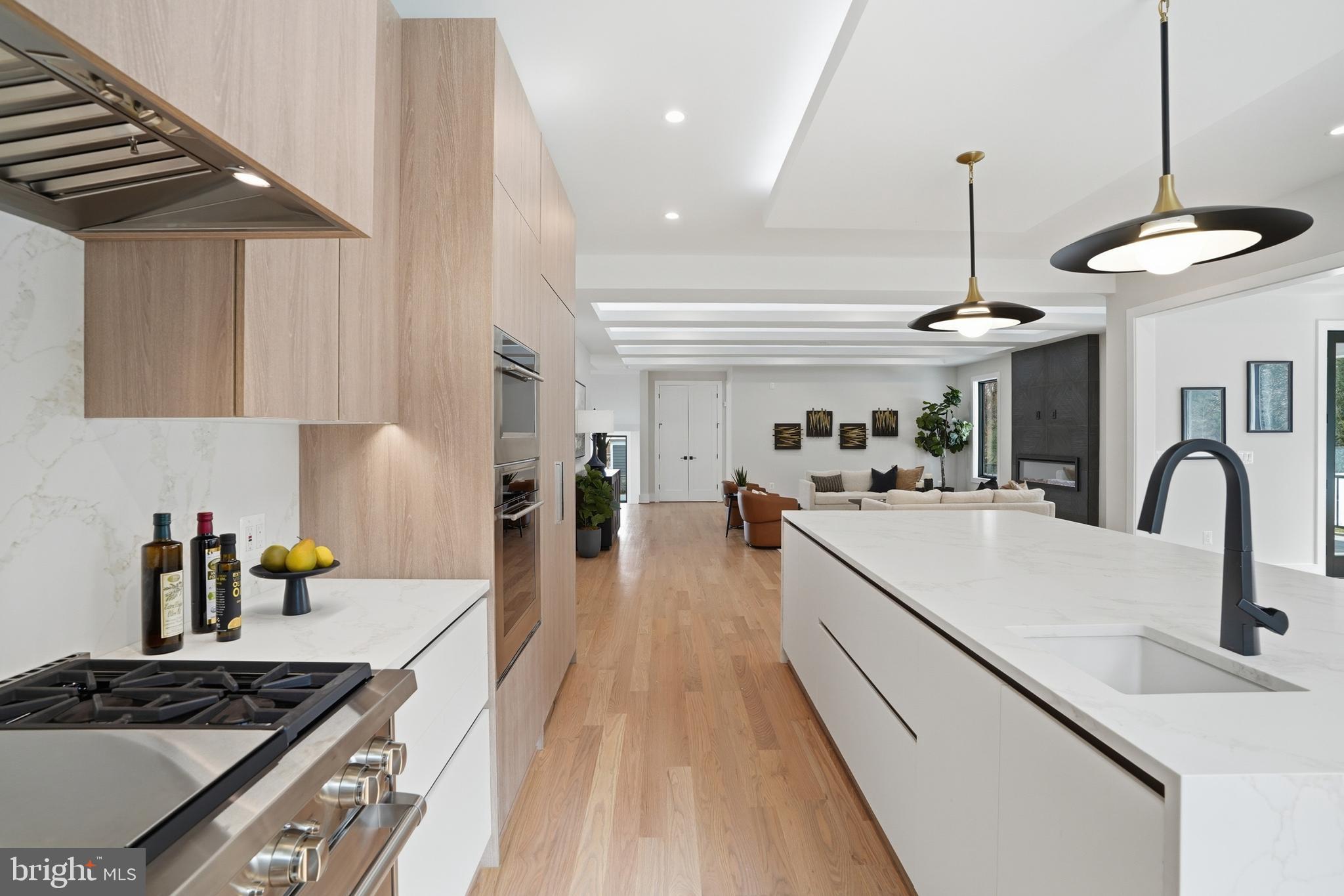 PIMMIT HILLS - Residential