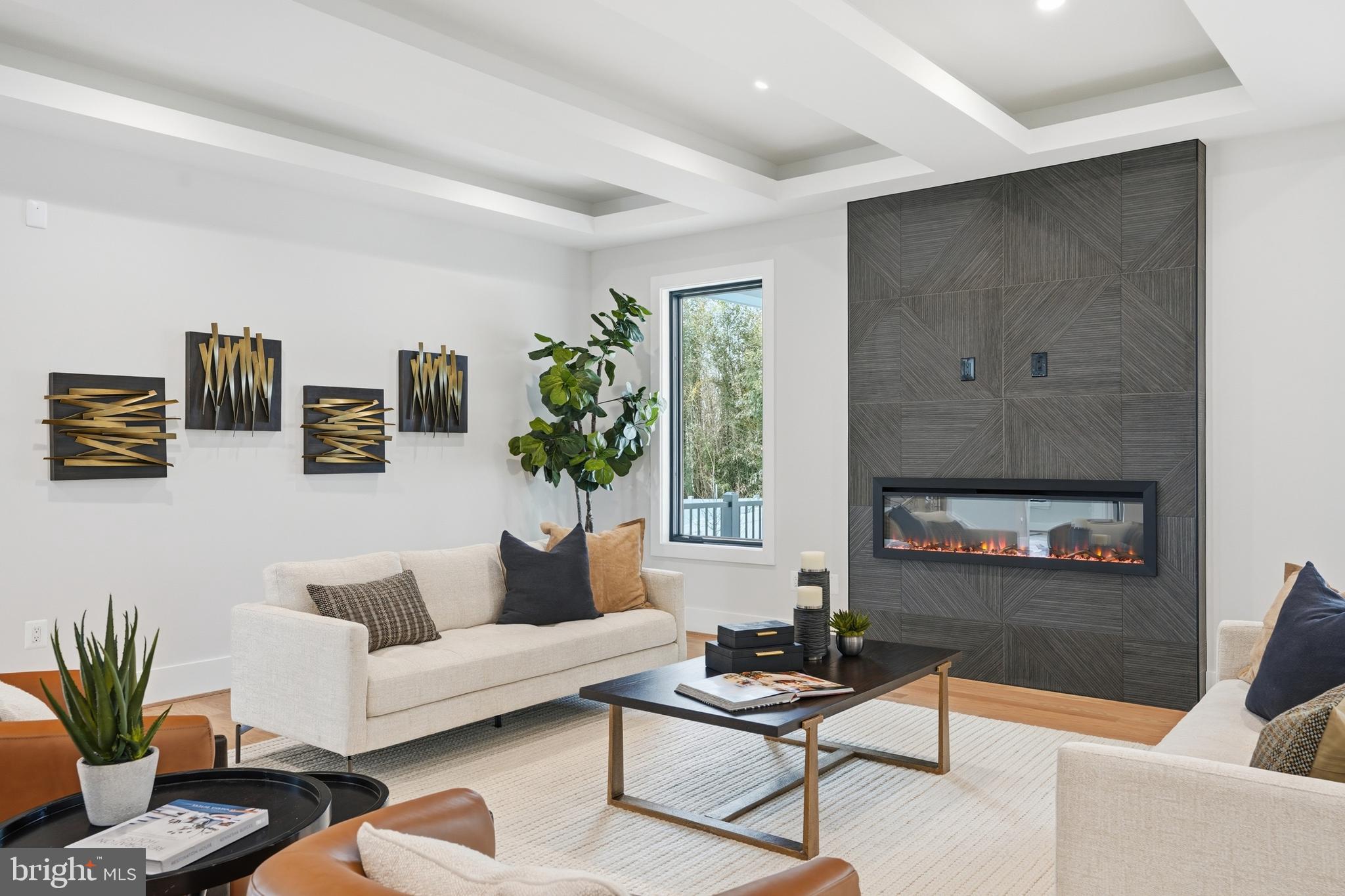 PIMMIT HILLS - Residential