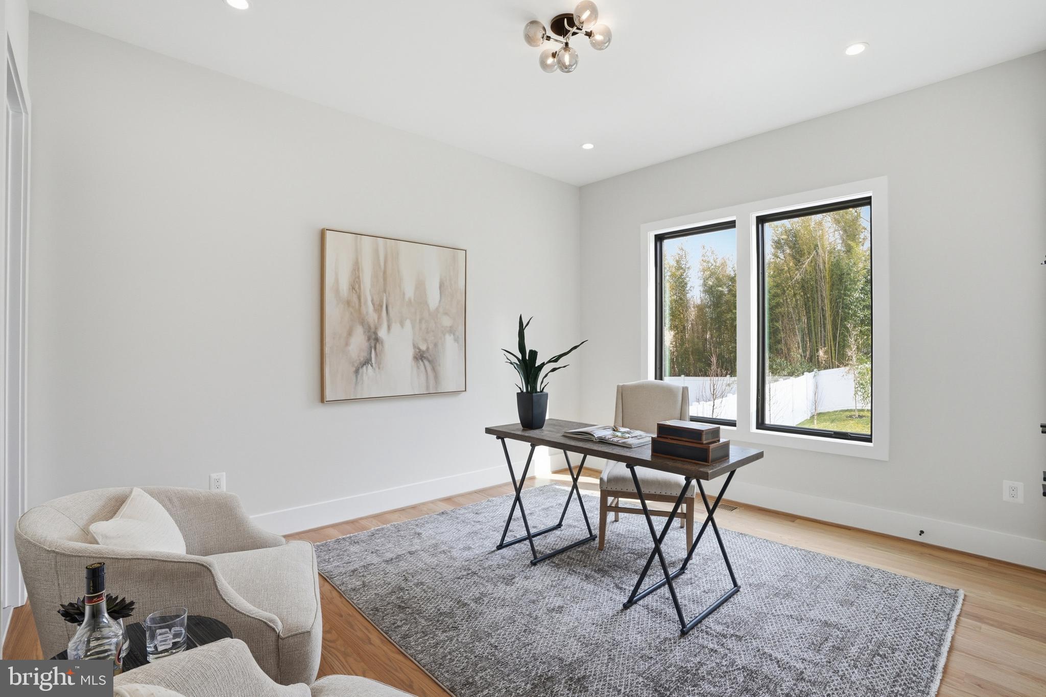 PIMMIT HILLS - Residential