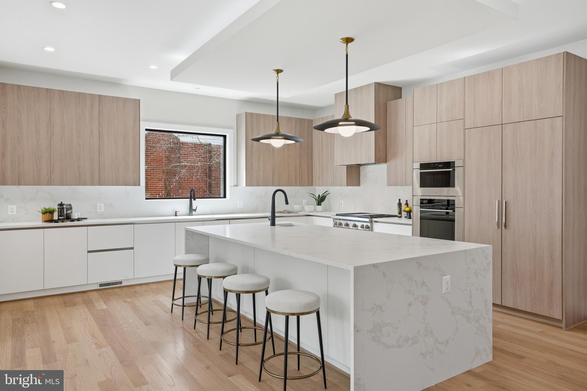 PIMMIT HILLS - Residential