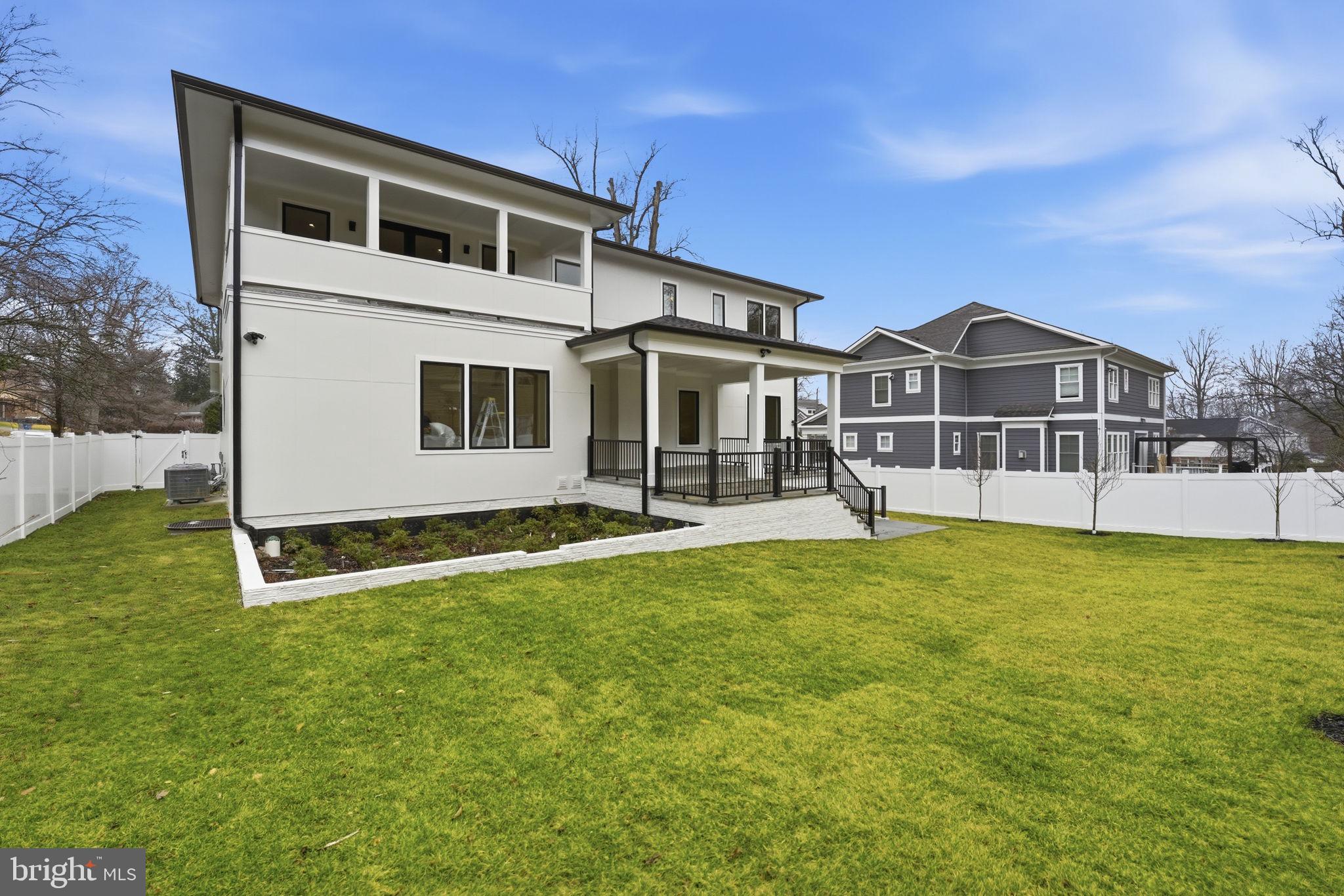 PIMMIT HILLS - Residential