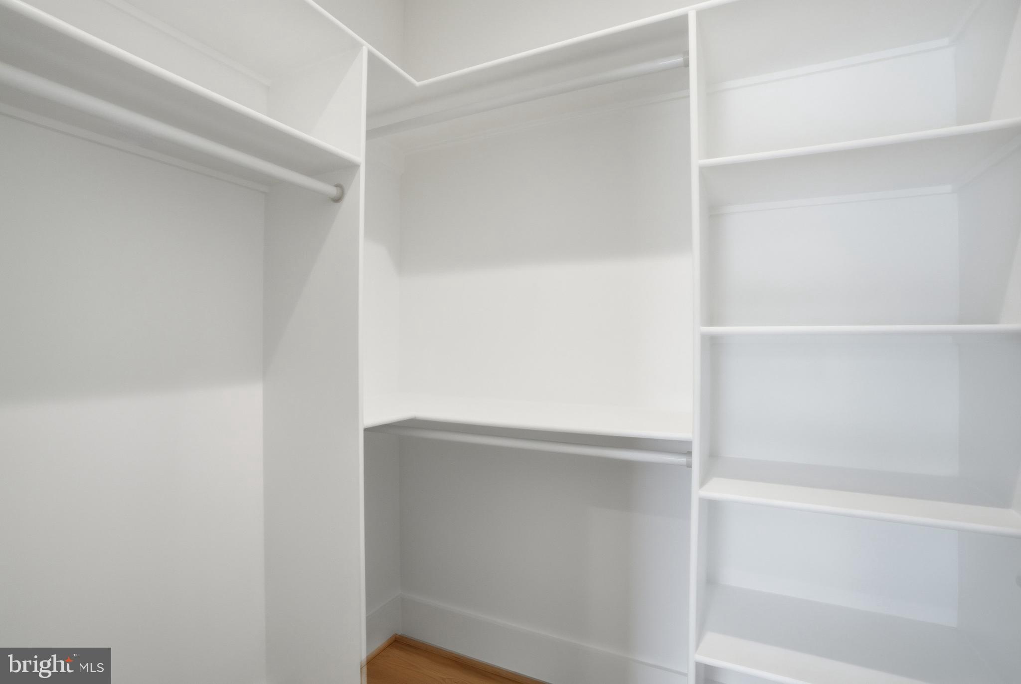 PIMMIT HILLS - Residential