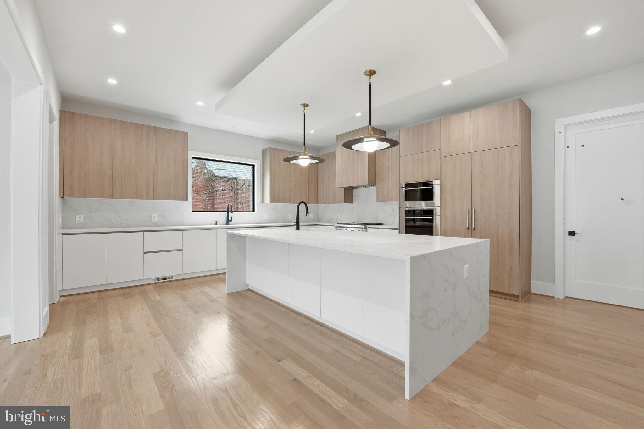 PIMMIT HILLS - Residential