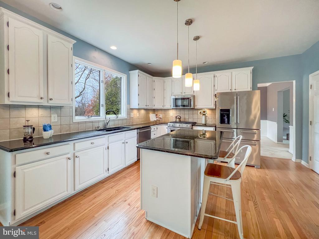 JAMISON HUNT - Residential