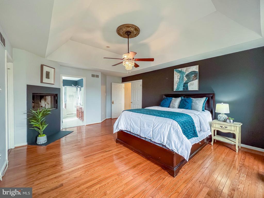 JAMISON HUNT - Residential