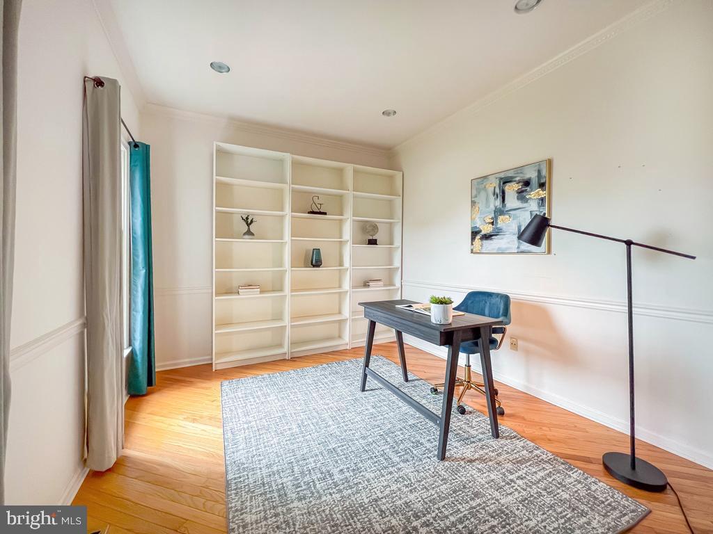 JAMISON HUNT - Residential