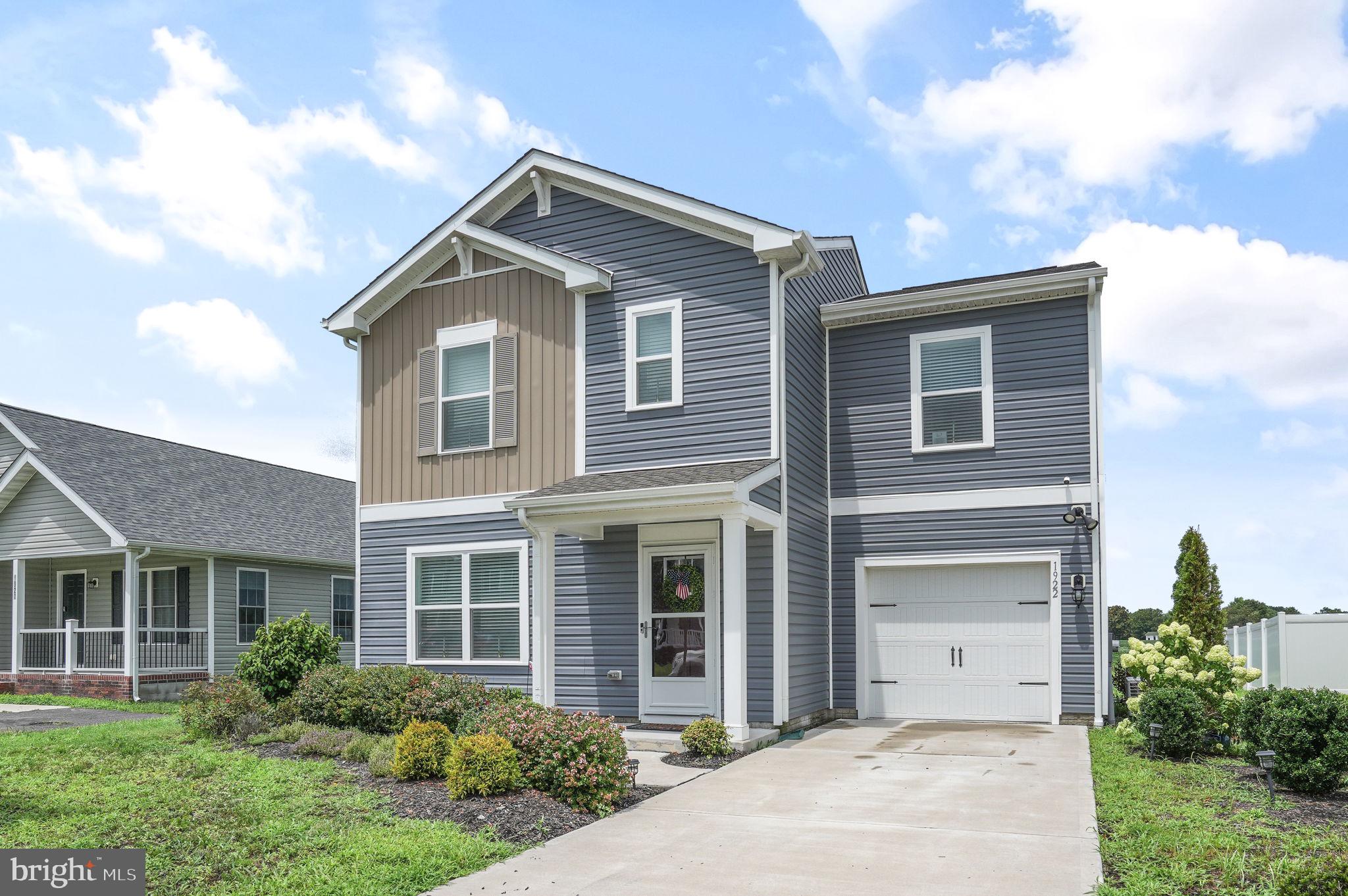 1922 N OLD MILL DRIVE