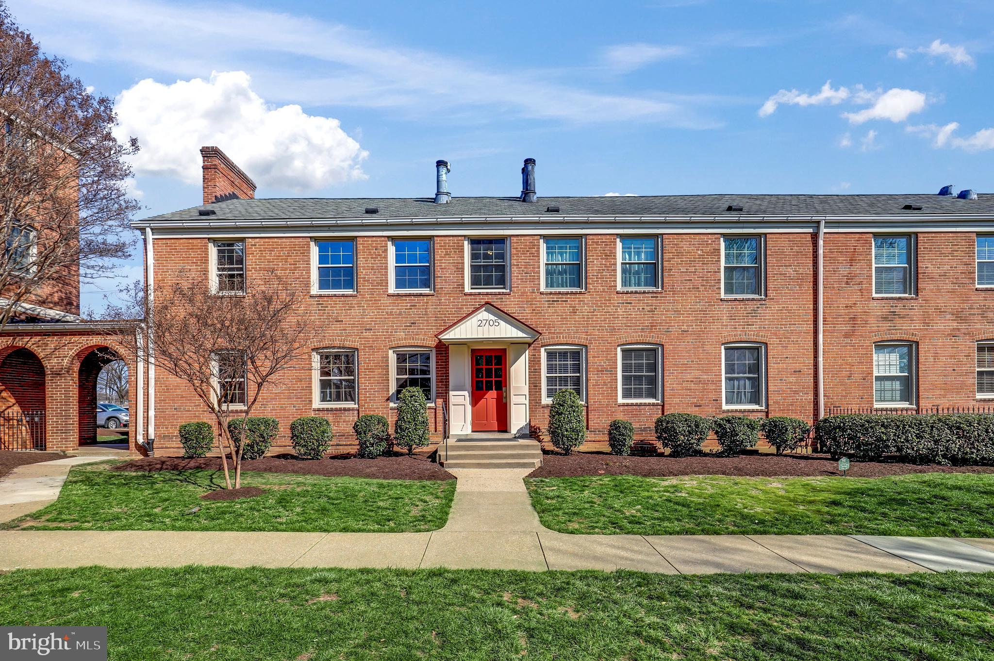CAMBRIDGE COURTS - Residential