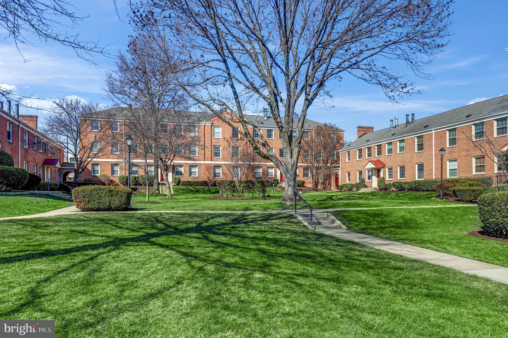 CAMBRIDGE COURTS - Residential