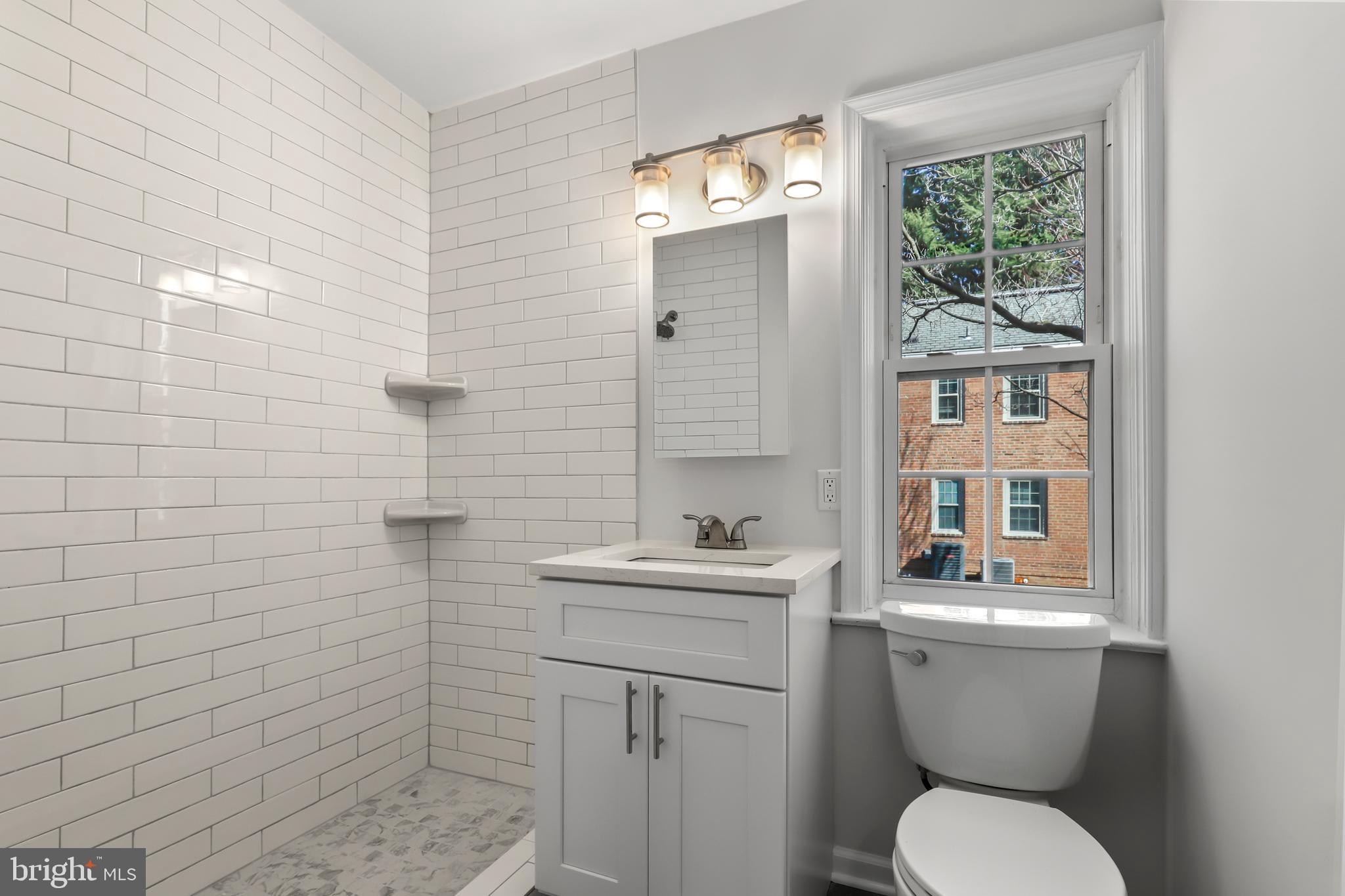 CAMBRIDGE COURTS - Residential