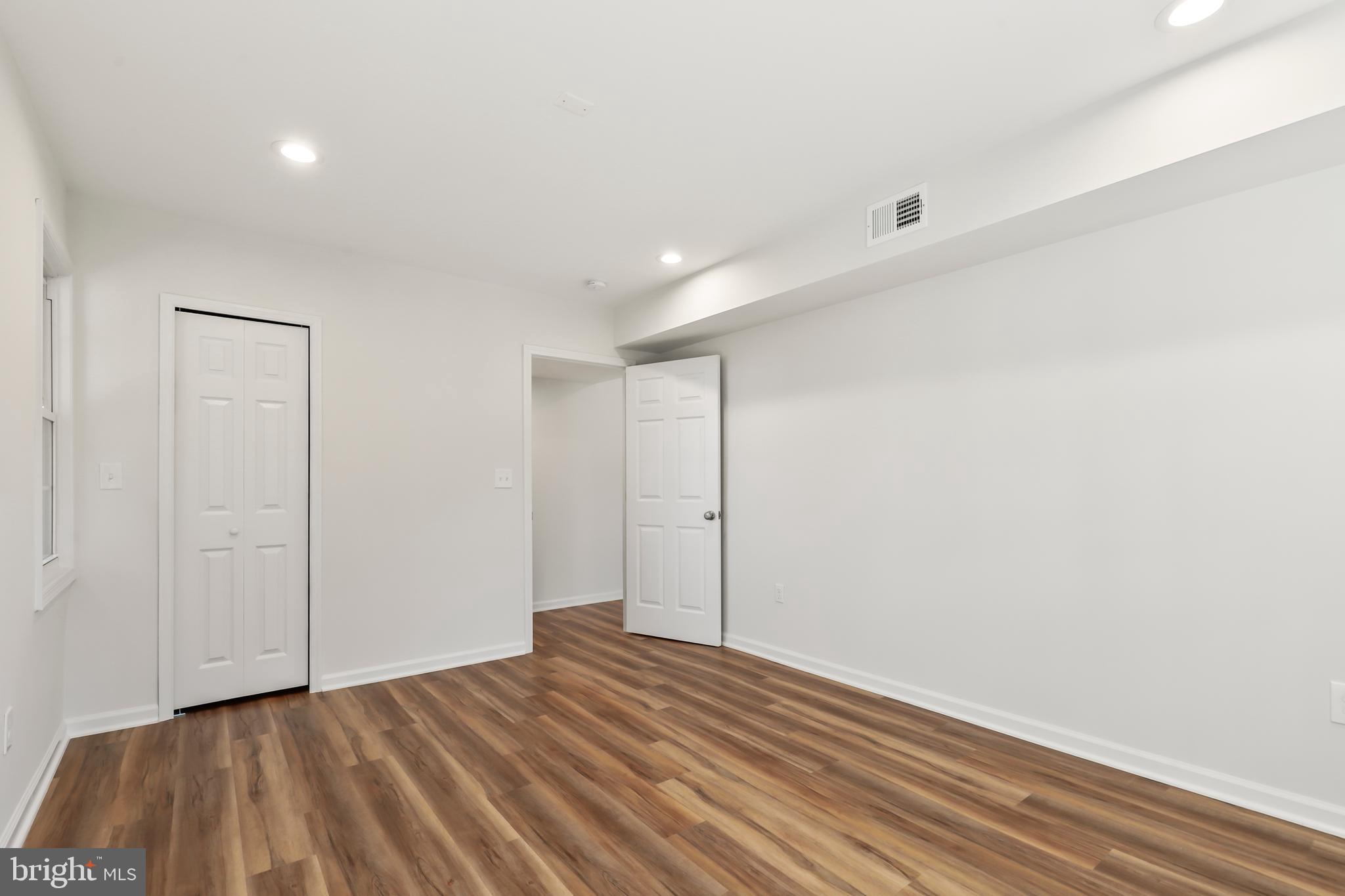 CAMBRIDGE COURTS - Residential