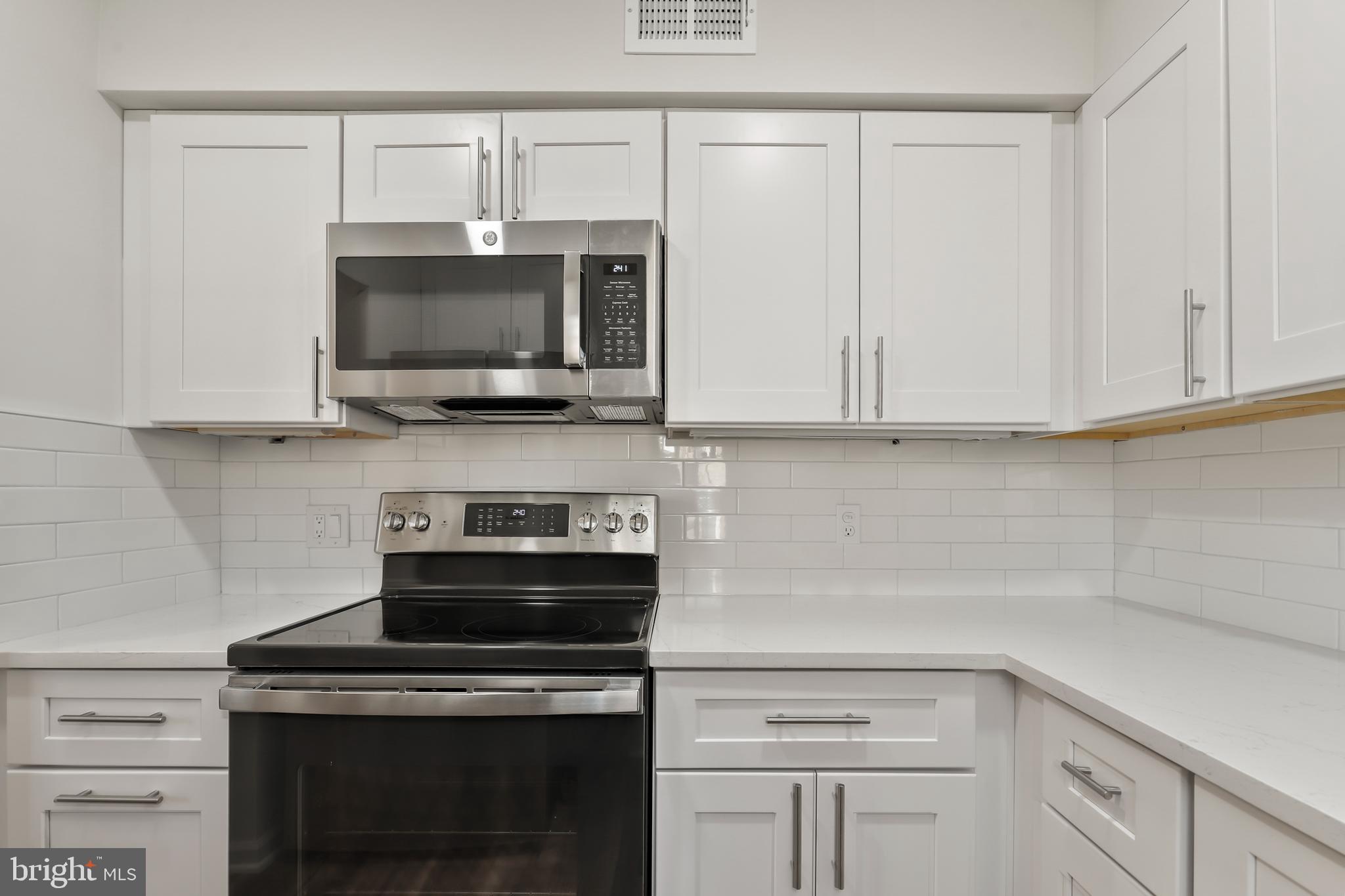 CAMBRIDGE COURTS - Residential