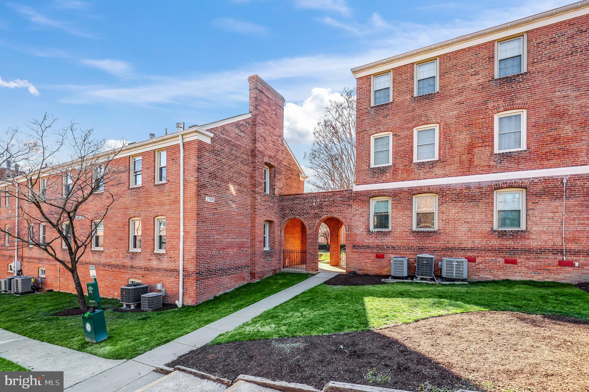 CAMBRIDGE COURTS - Residential