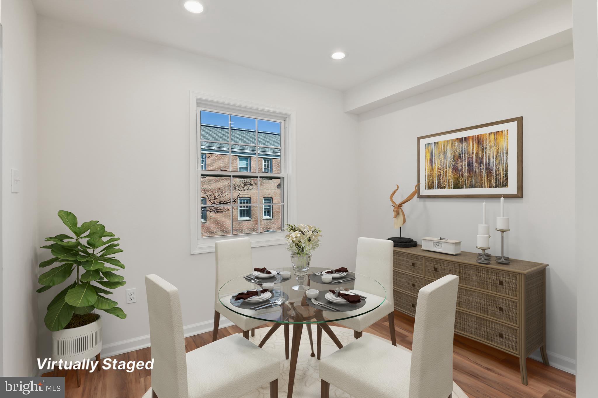 CAMBRIDGE COURTS - Residential