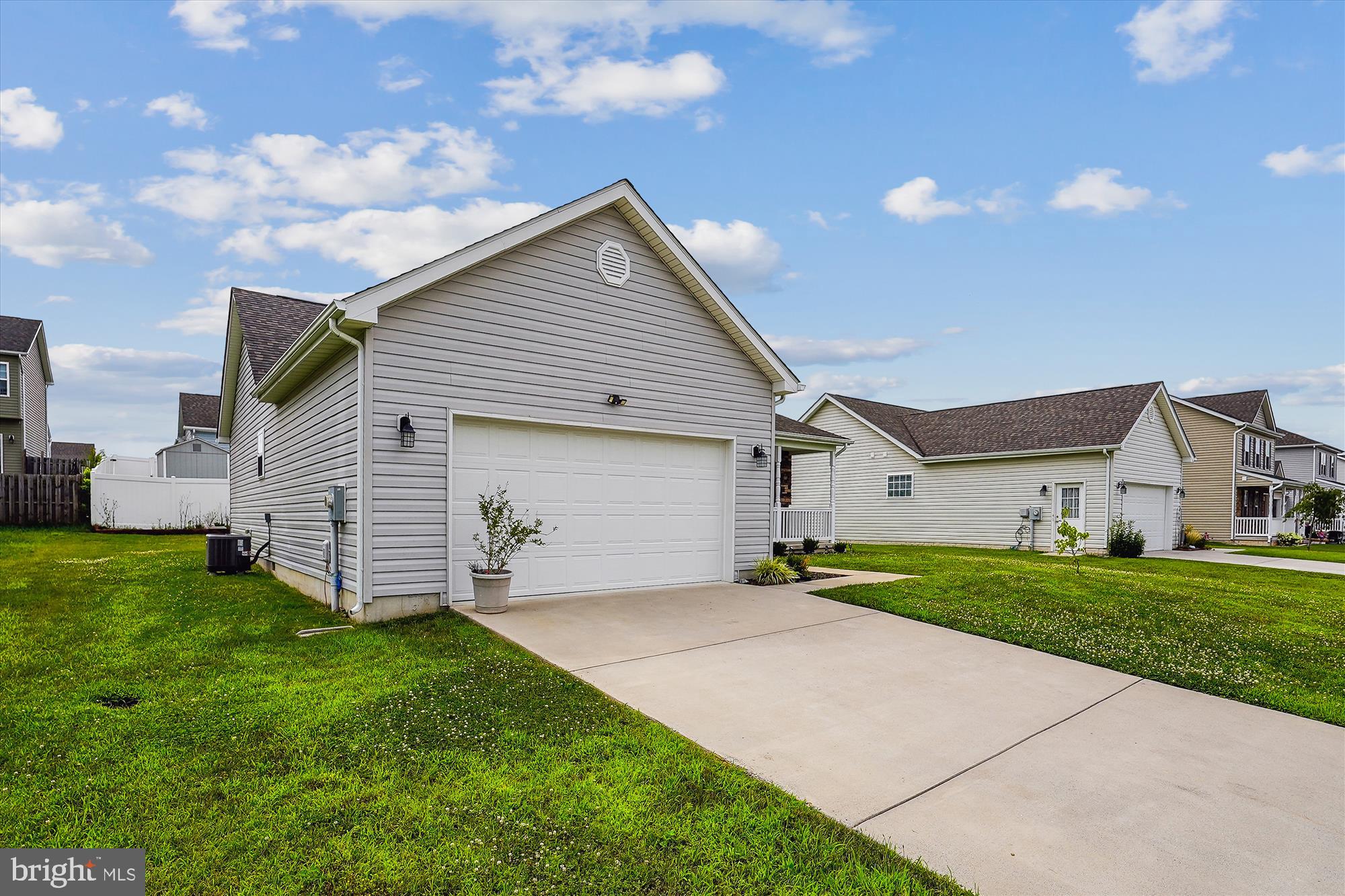 HERITAGE HILLS - Residential