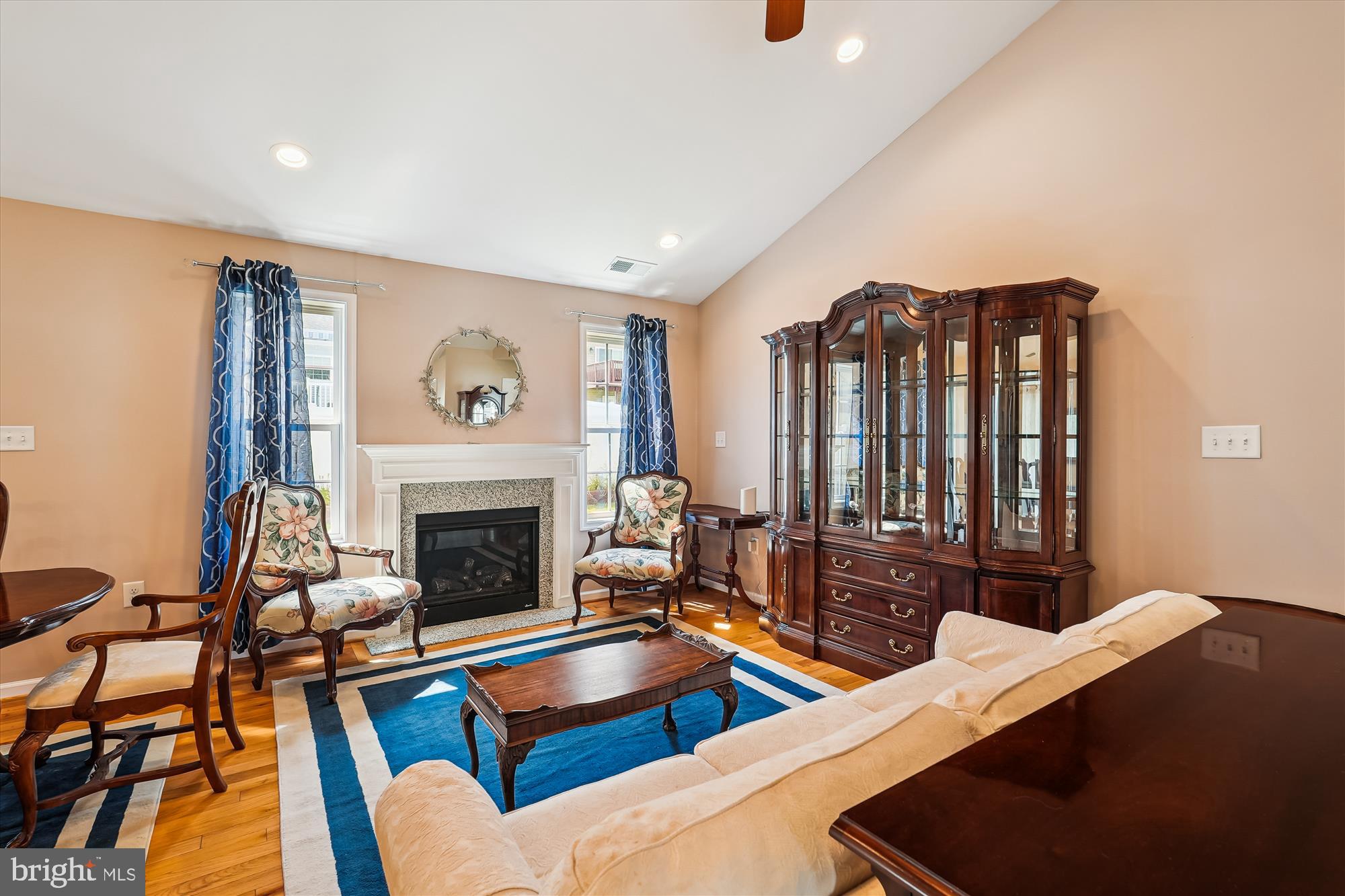 HERITAGE HILLS - Residential