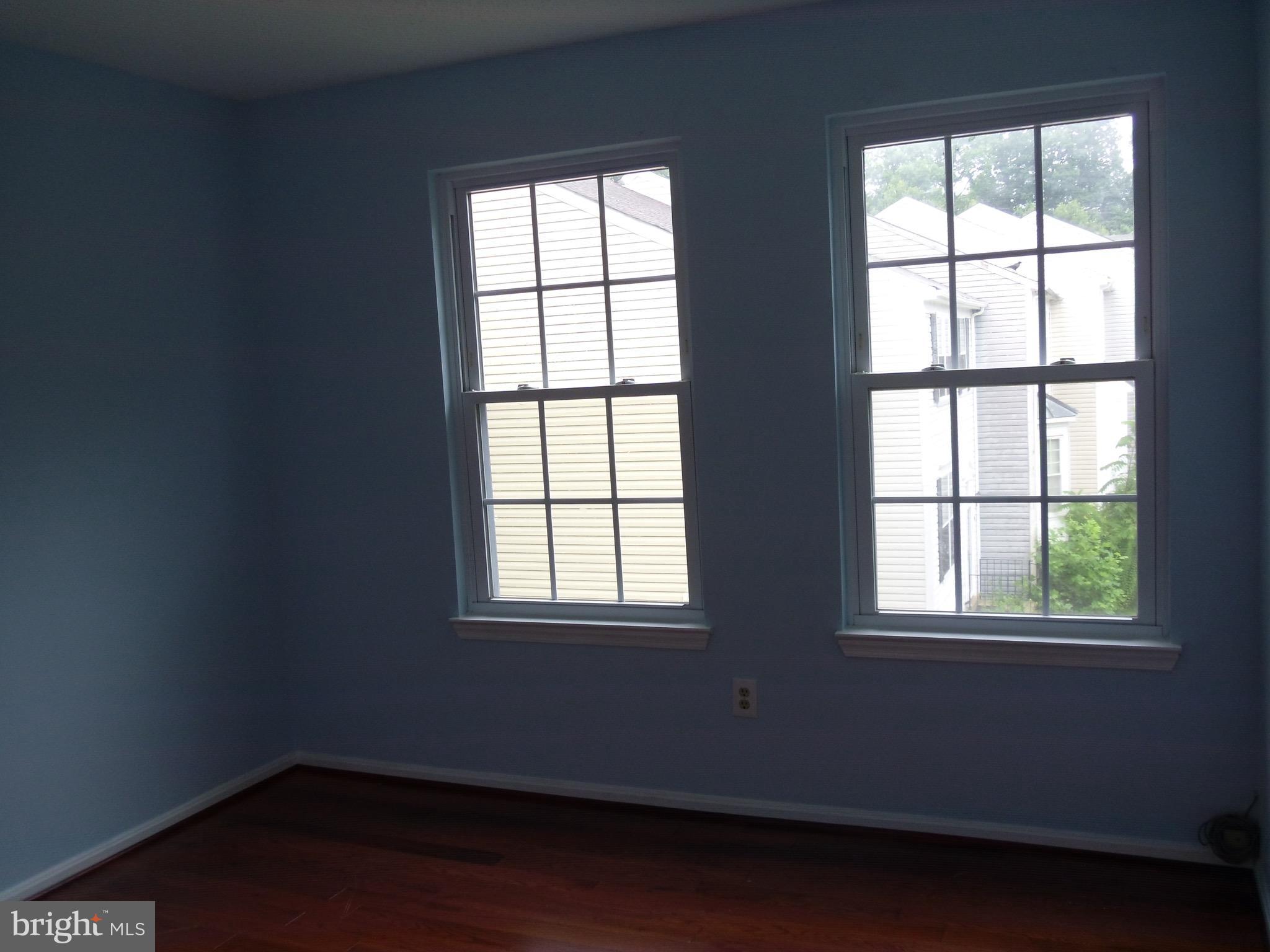 VALLEY STREAM ESTATES - Residential Lease