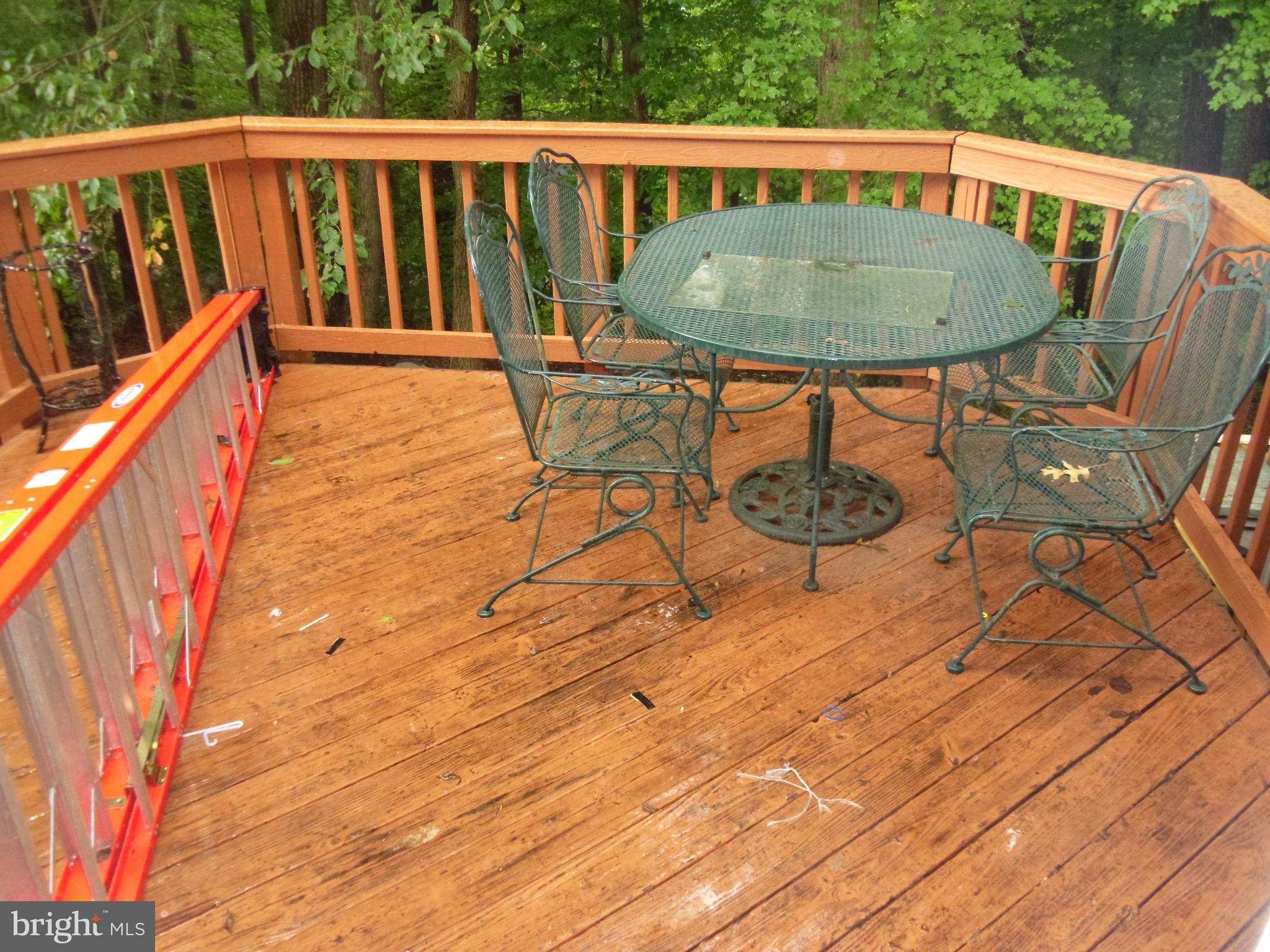 VALLEY STREAM ESTATES - Residential Lease