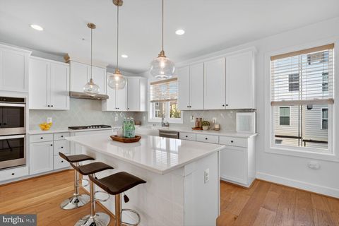 2373 WYETH STREET SILVER SPRING MD 20906