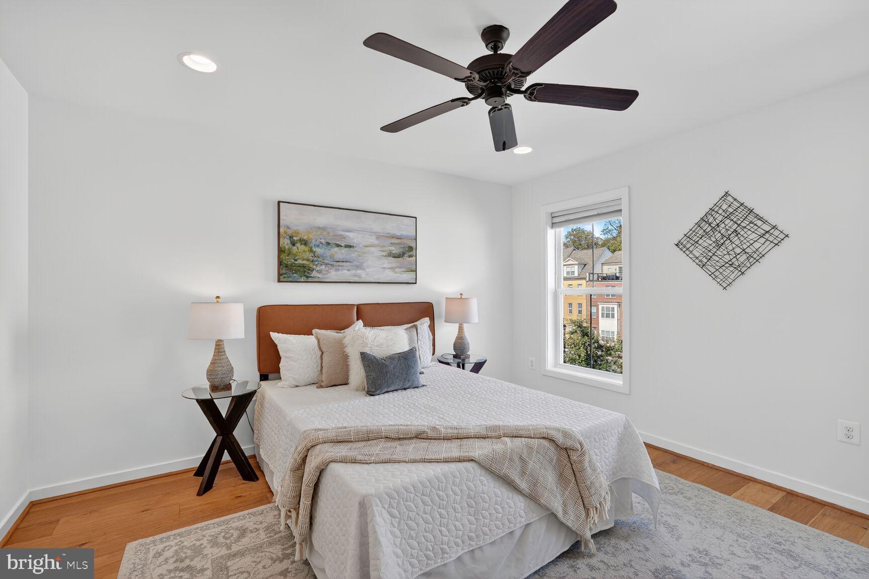 GLENMONT METROCENTRE - Residential