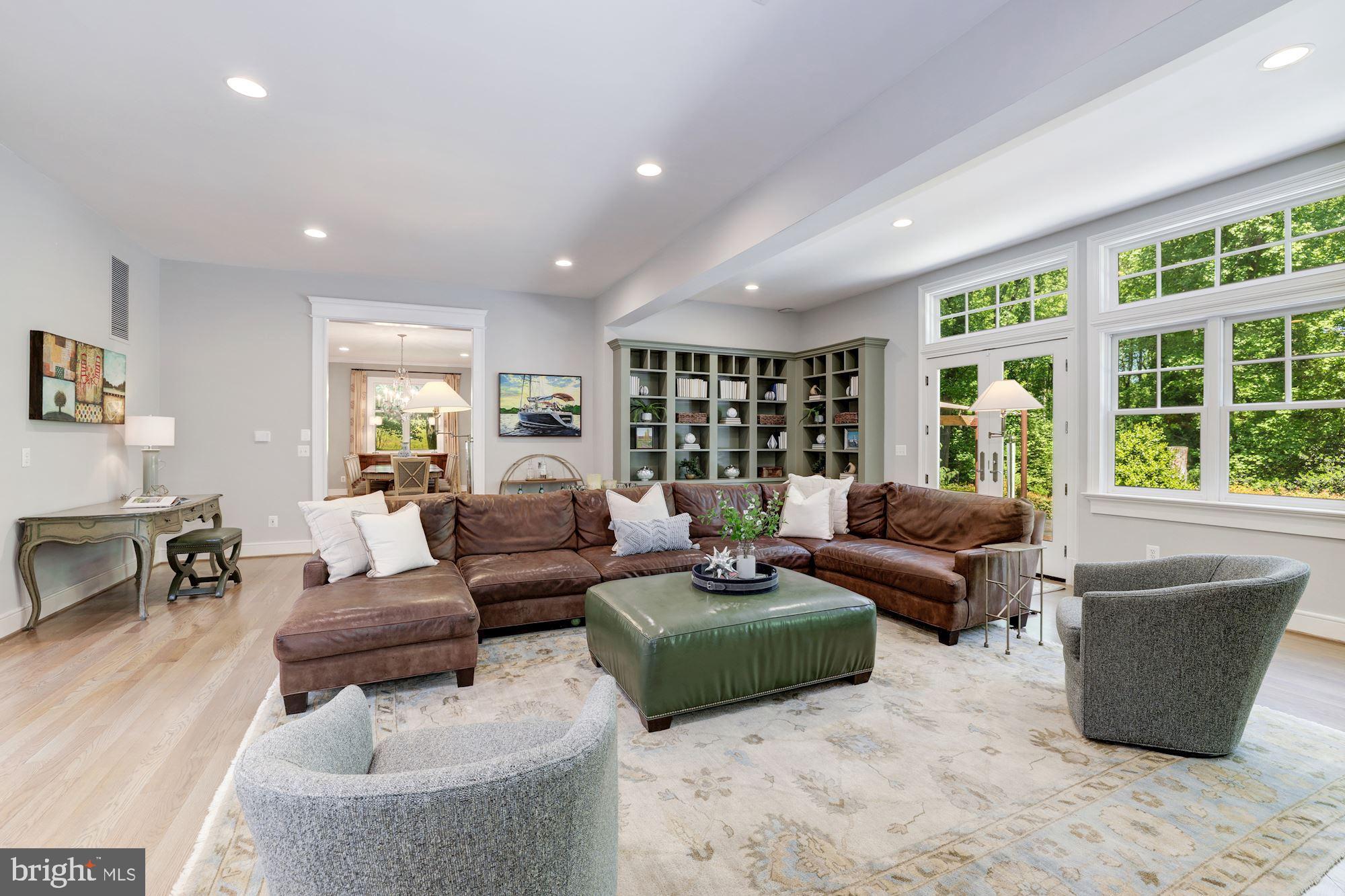 FRANKLIN PARK - Residential