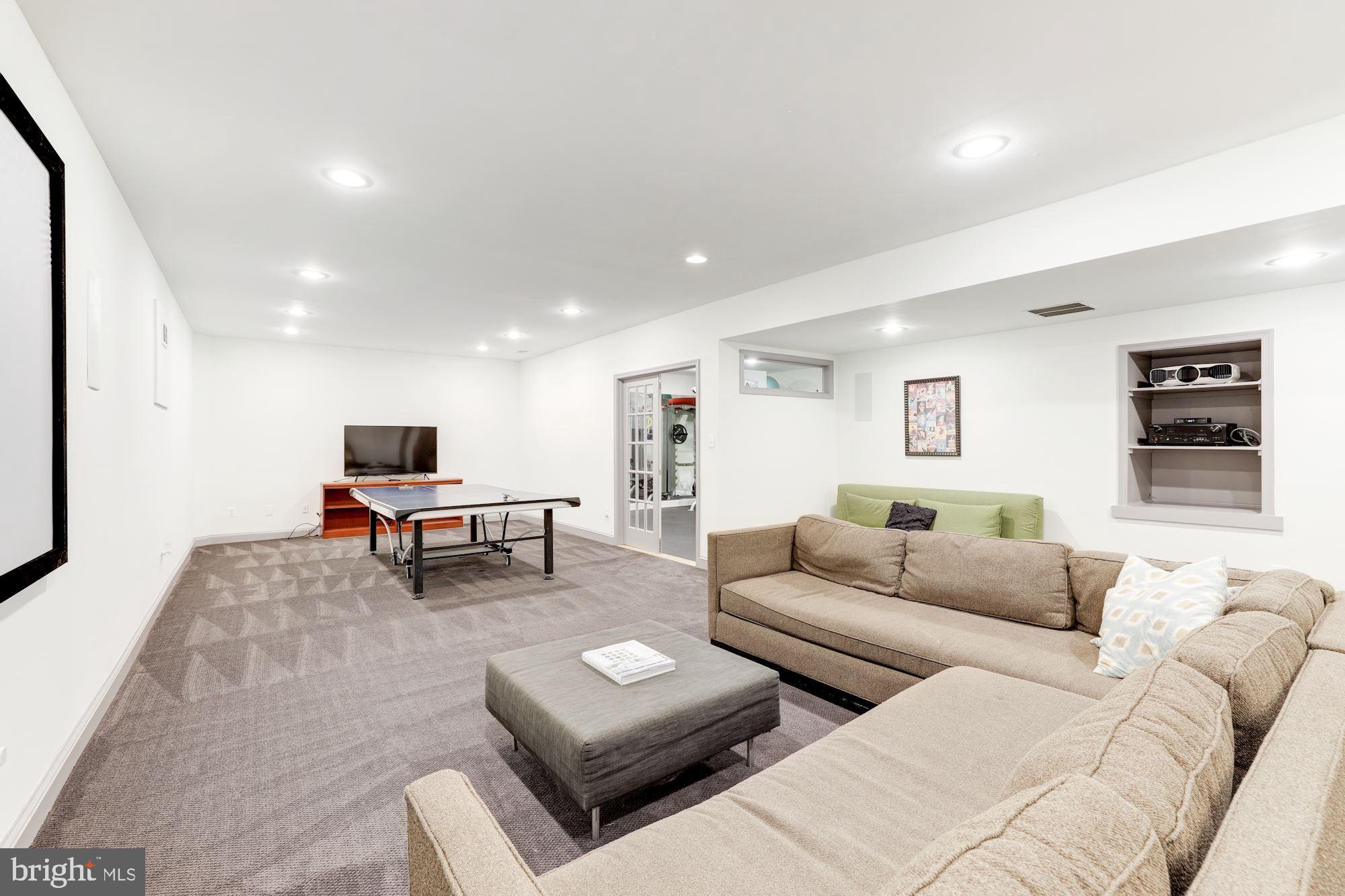 FRANKLIN PARK - Residential