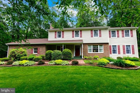 Photo of 2114 Yerger Road, POTTSTOWN, PA 19464 (MLS # PAMC2172112)