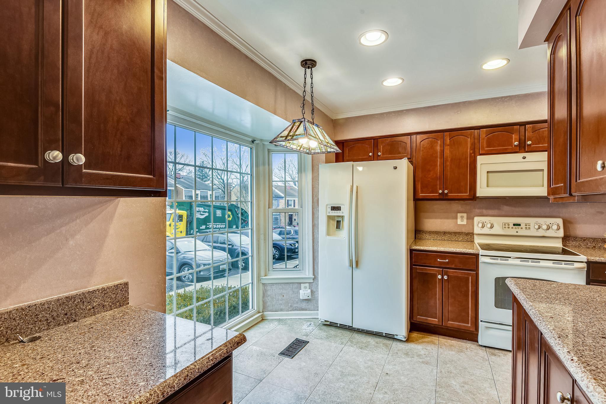 LAKE LOUISE - Residential