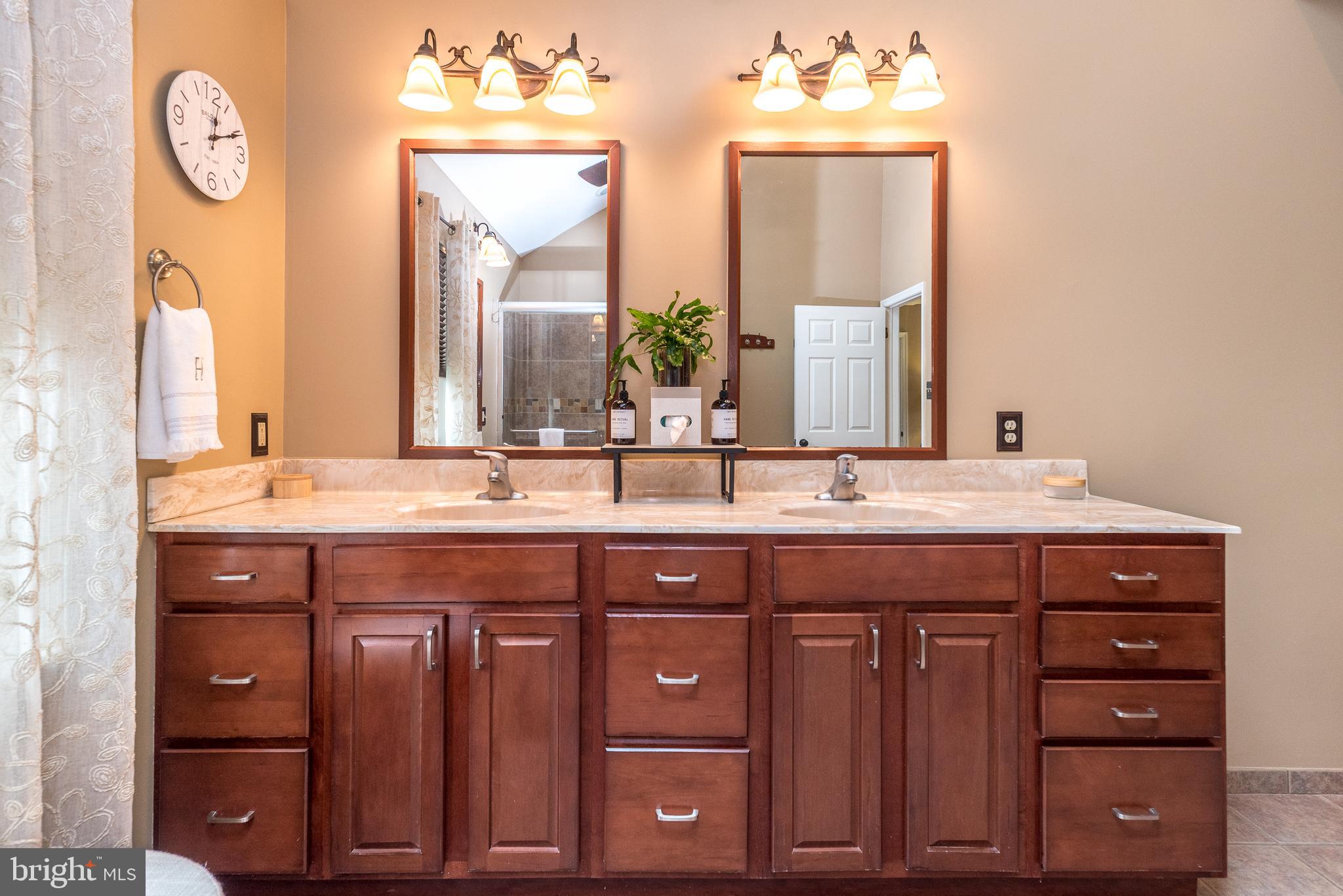 FOX CREEK - Residential