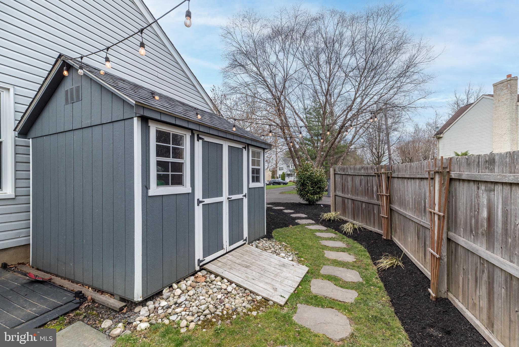 FOX CREEK - Residential