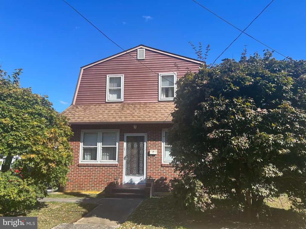 Photo of 416 Madison Avenue, WILLIAMSTOWN, NJ 08094 (MLS # NJGL2065526)
