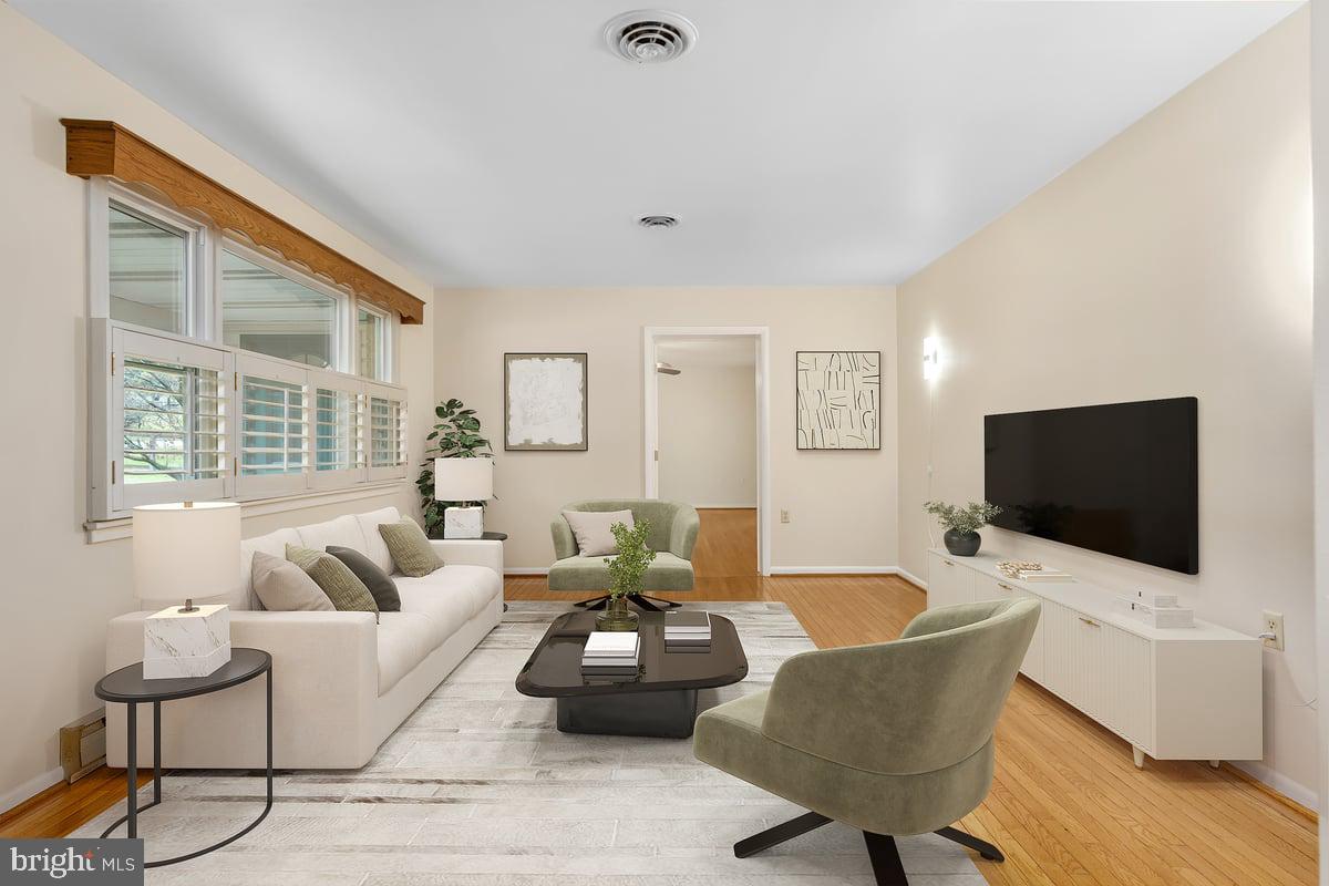 WOLFSVILLE - Residential