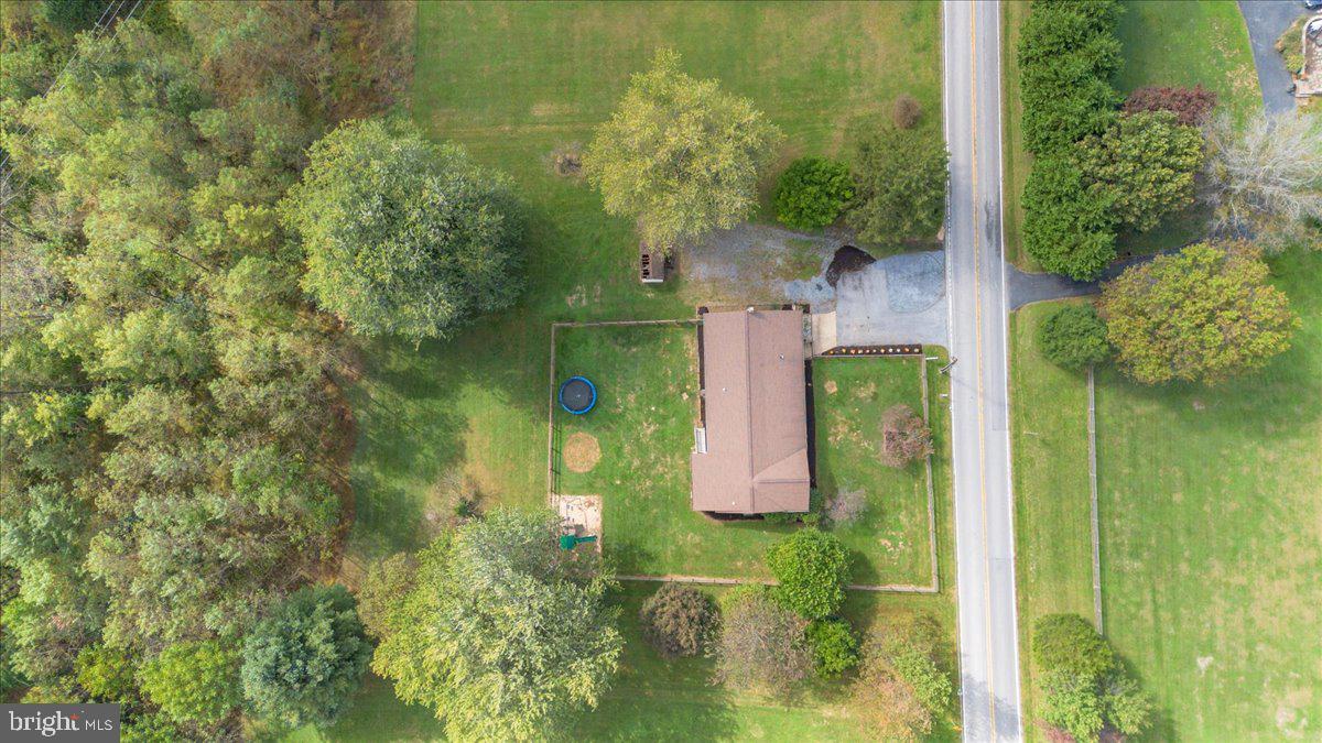 WOLFSVILLE - Residential