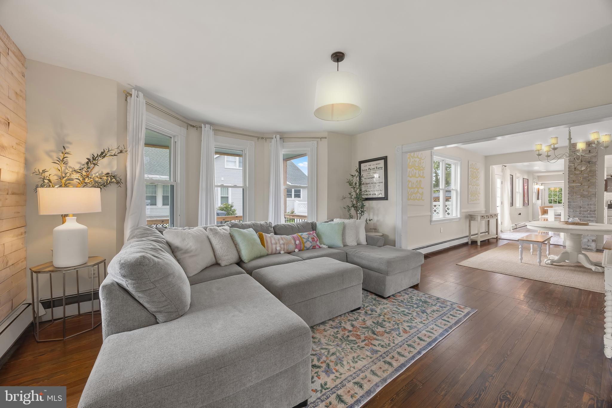 618 LOVE POINT ROAD