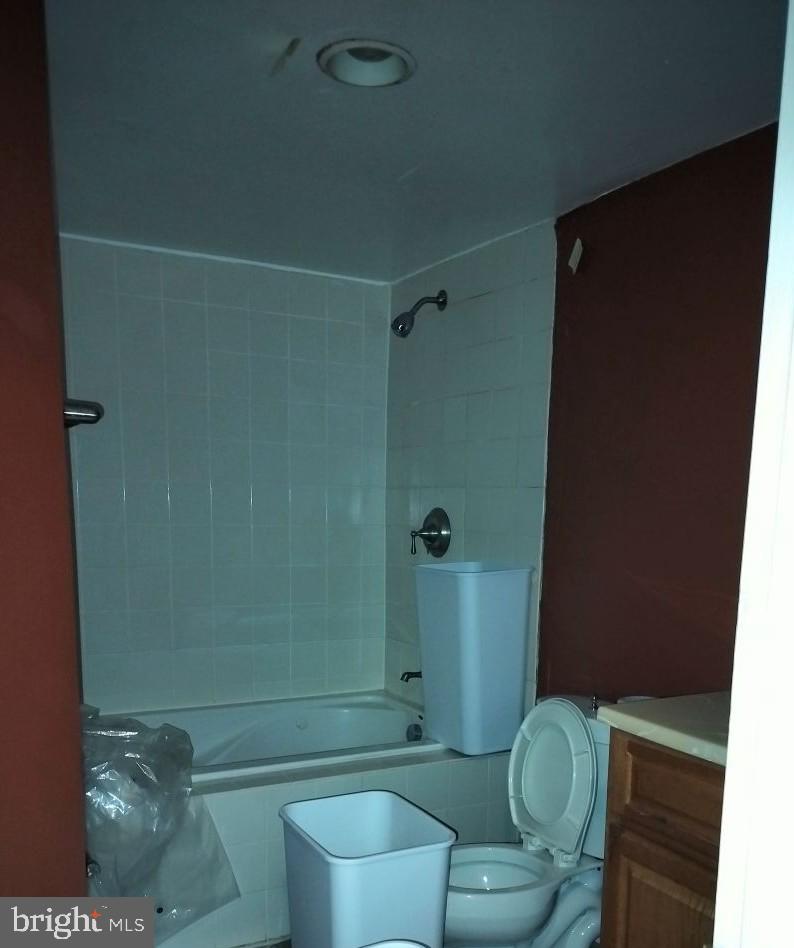 3322 HUNTLEY SQUARE DRIVE B-1