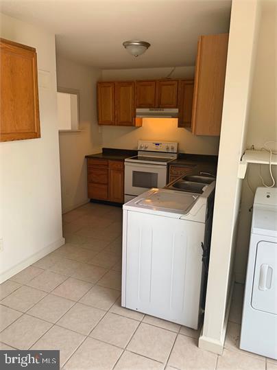 CENTRAL PARK TOWNHOMES - Residential Lease