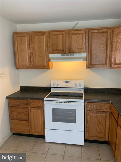 CENTRAL PARK TOWNHOMES - Residential Lease