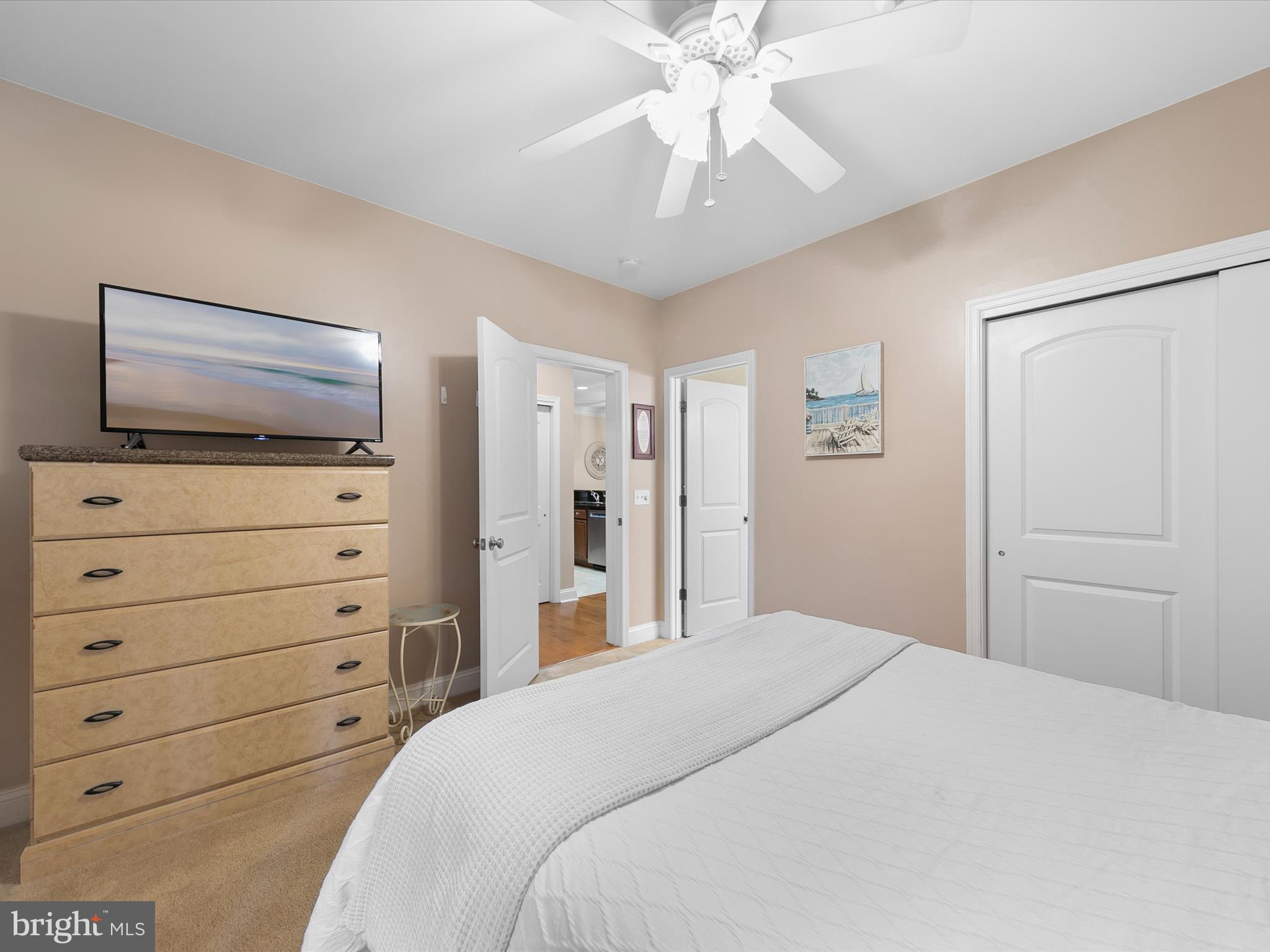 PENINSULA - Residential