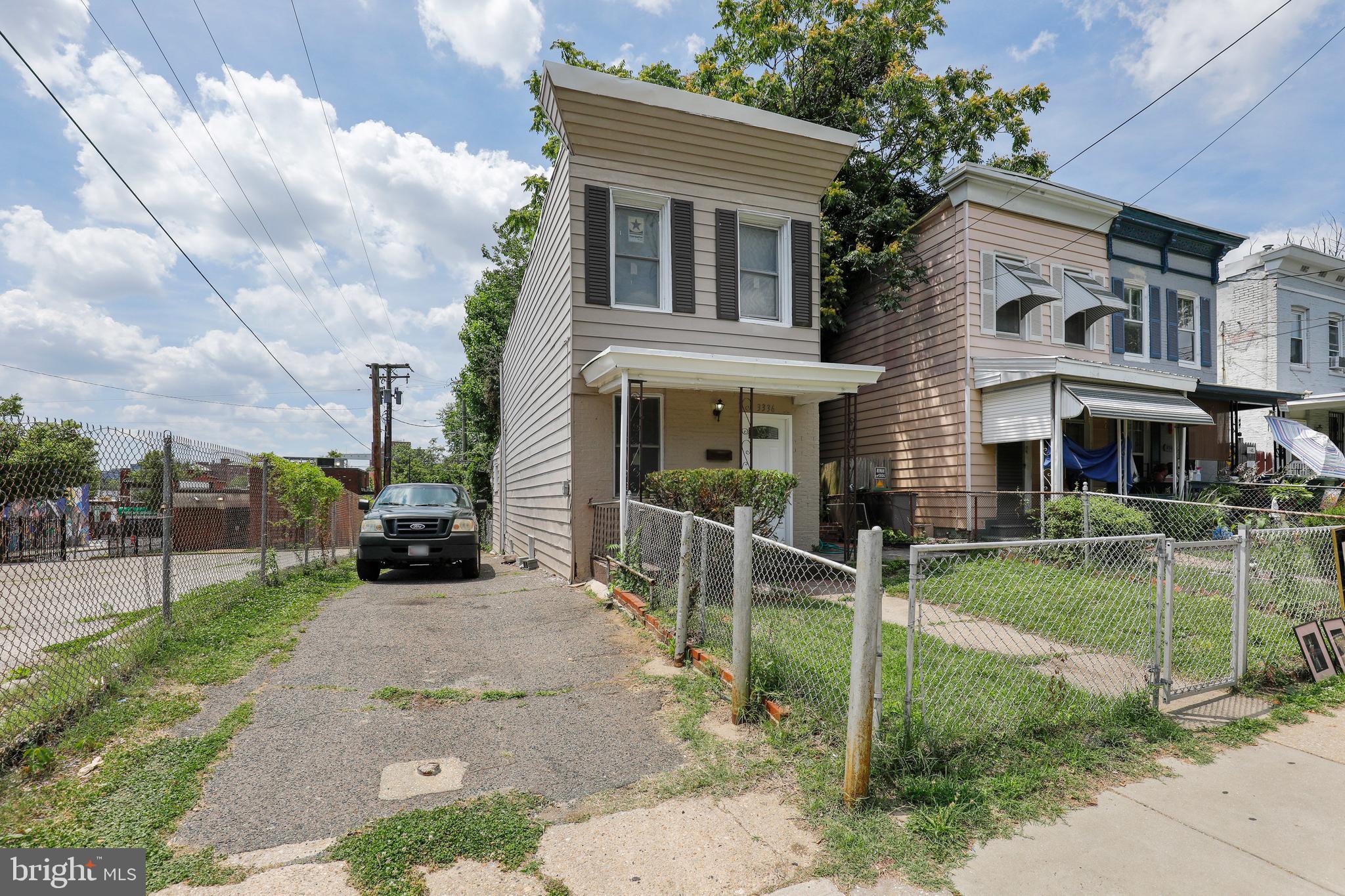 WAVERLY - Residential