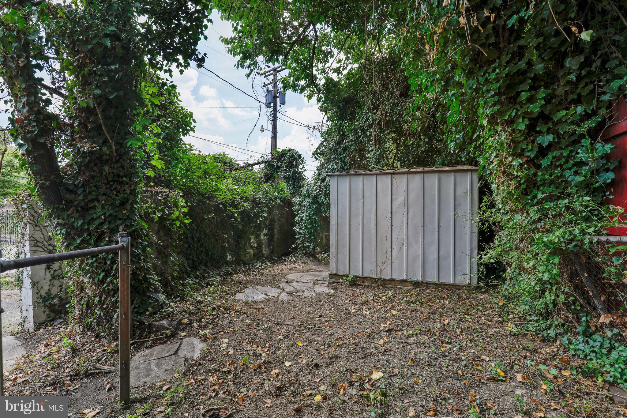 WAVERLY - Residential