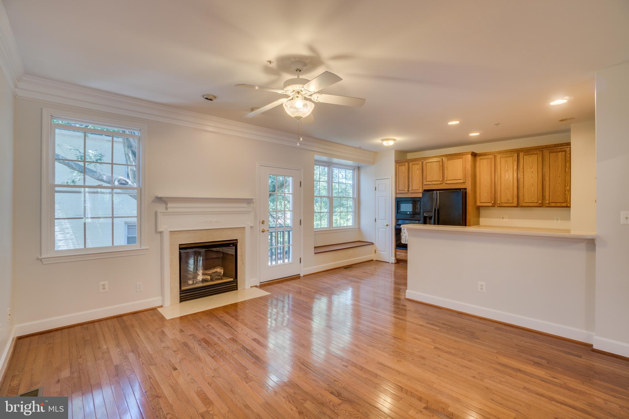 COLONIAL HEIGHTS - Residential Lease