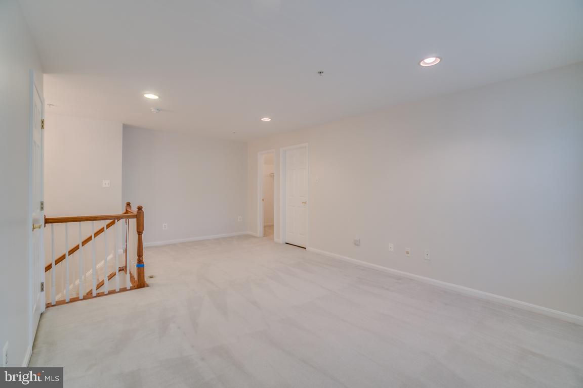 COLONIAL HEIGHTS - Residential Lease