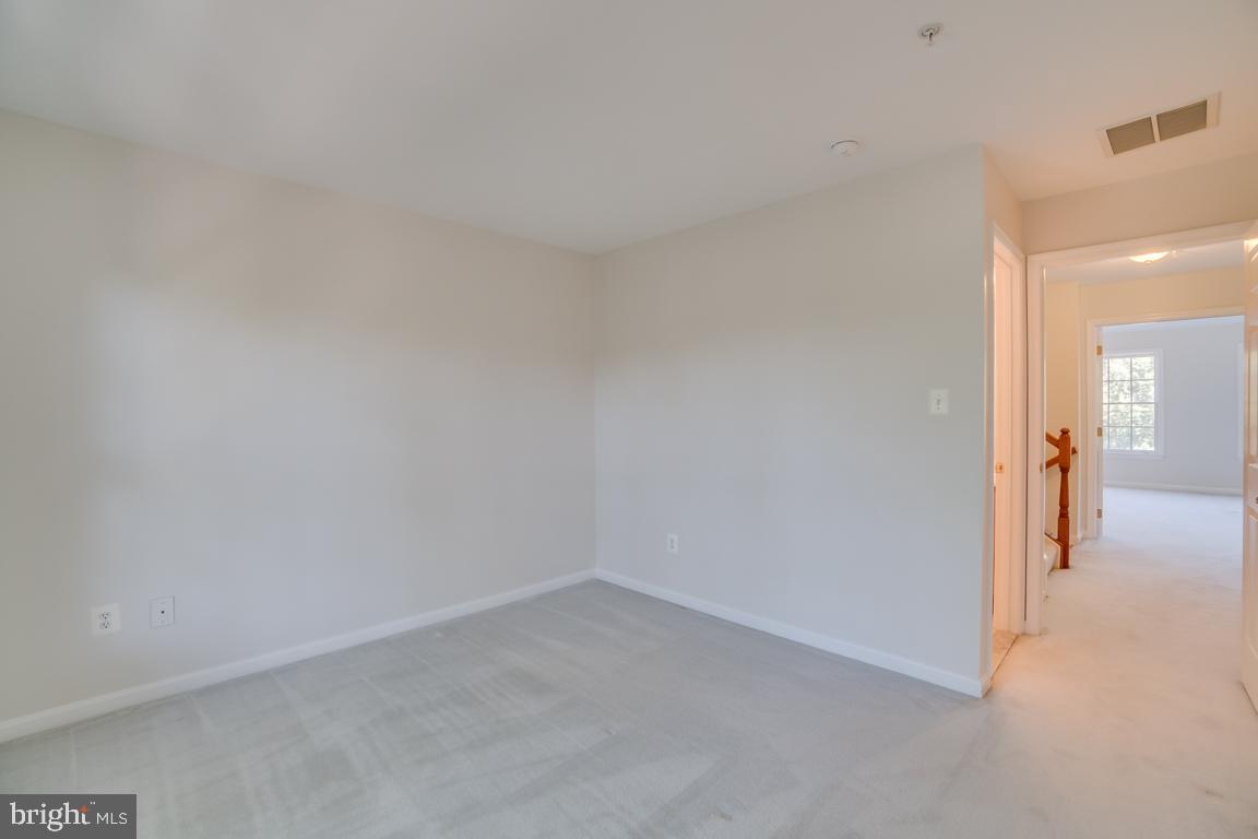 COLONIAL HEIGHTS - Residential Lease