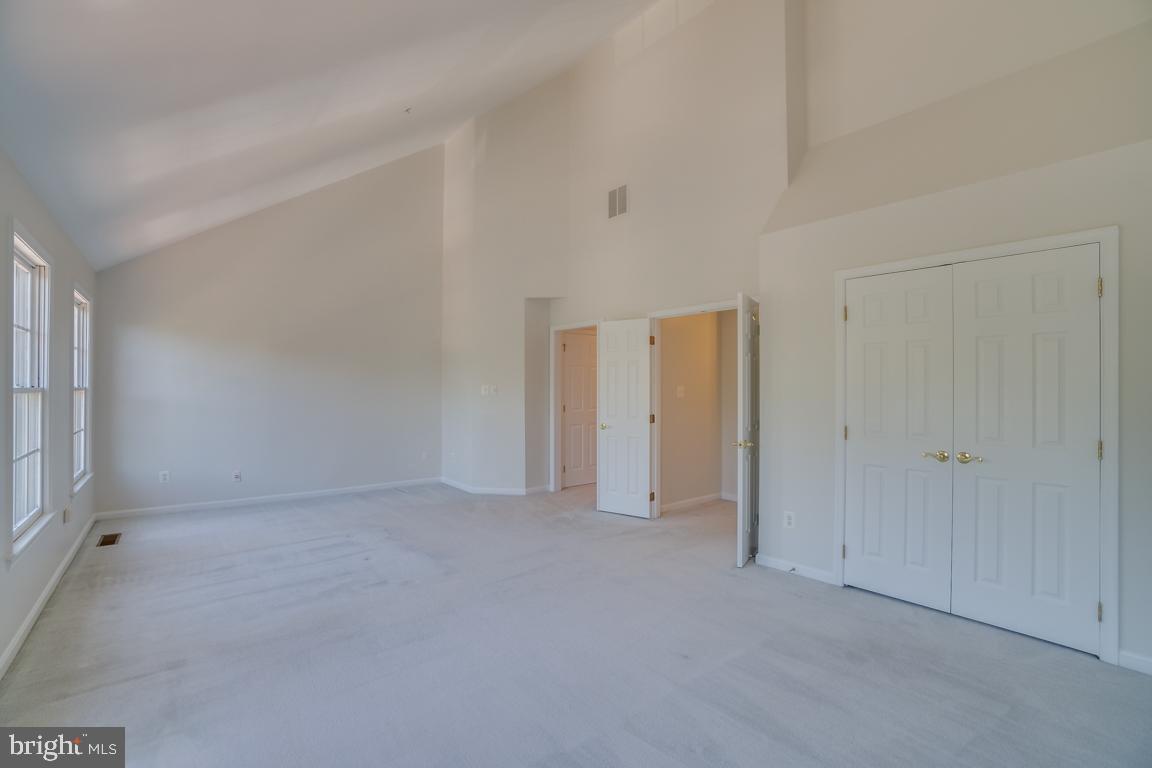 COLONIAL HEIGHTS - Residential Lease